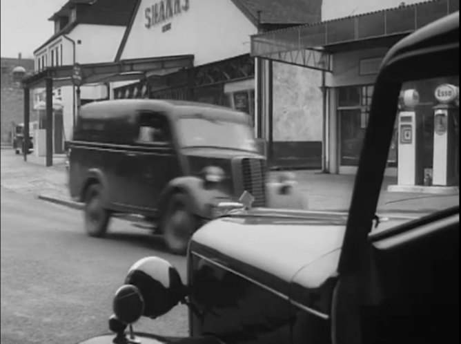 Fordson 10cwt Van
