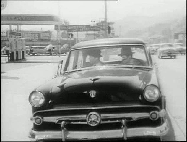 1954 Ford Customline in Private Hell 36