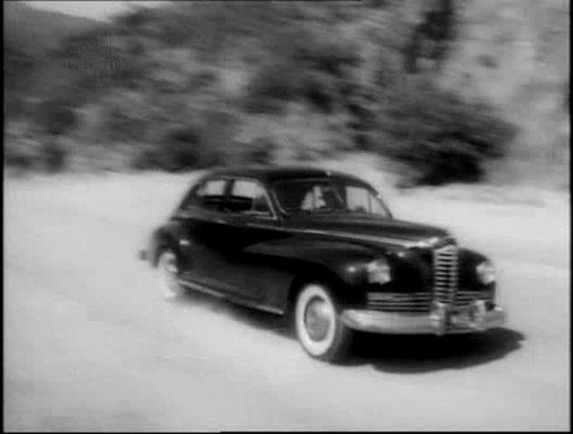 1946 Packard Clipper in Private Hell 36