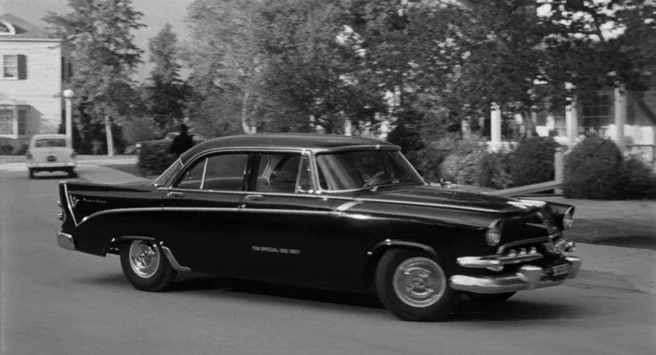 Dodge Custom Royal