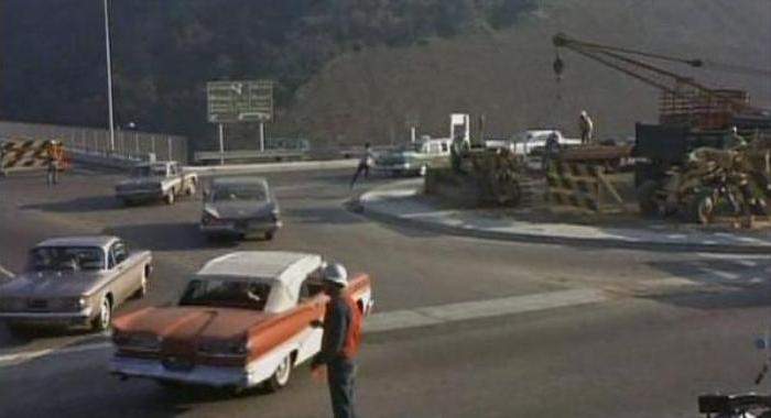 Ford Fairlane 500 Sunliner