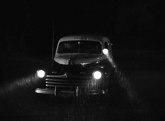 Ford Super De Luxe
