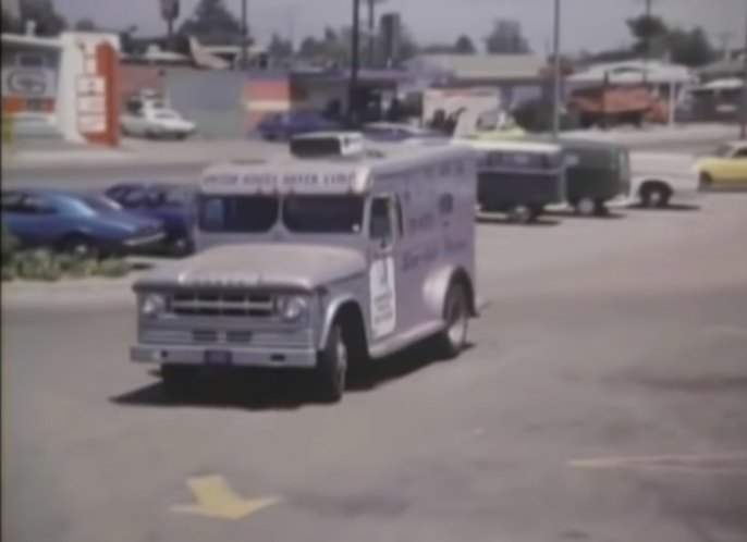 Dodge D-400