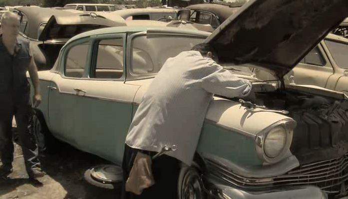 Studebaker De Luxe