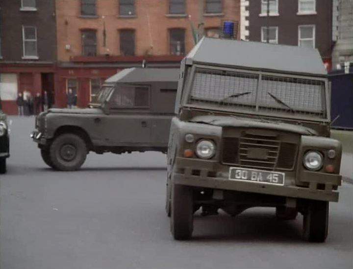 Land-Rover 109'' Series III Hotspur