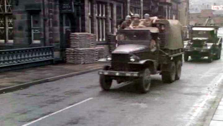 1941 GMC CCKW 353 in Yanks