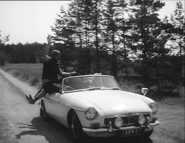 MG B