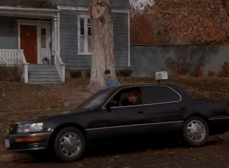 Lexus LS 400