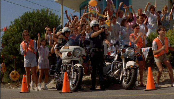 Harley-Davidson FLHP Electra Glide