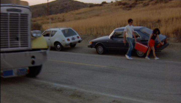 SAAB 900