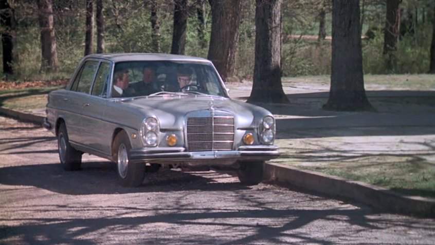 Mercedes-Benz 280 SEL