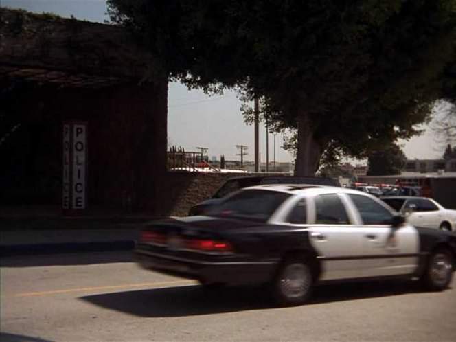 Ford Crown Victoria