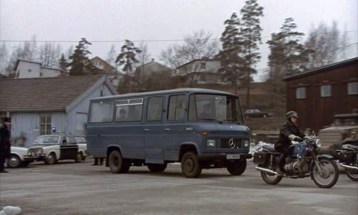 Mercedes-Benz L 608 D