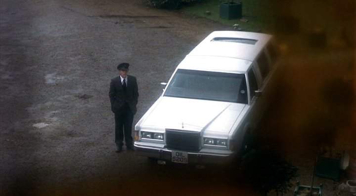 Lincoln Town Car Stretched Limousine