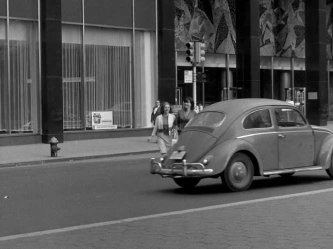 Volkswagen De Luxe Sedan