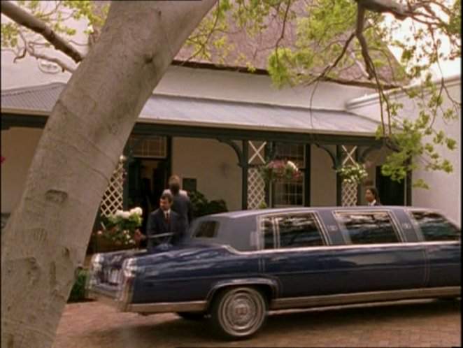 Cadillac Fleetwood Brougham Stretched Limousine