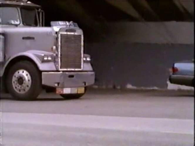 Freightliner FLC 120