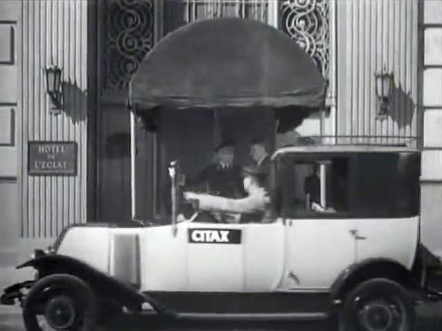 Renault 10CV Taxi Landaulet