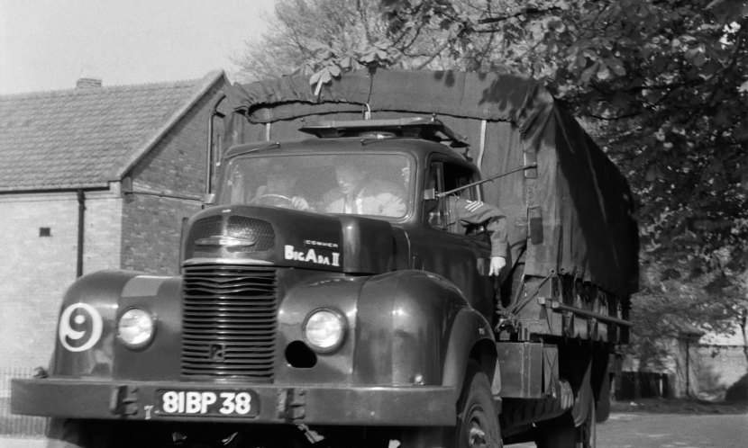Commer Superpoise Q4