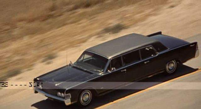 Lincoln Continental Executive Limousine