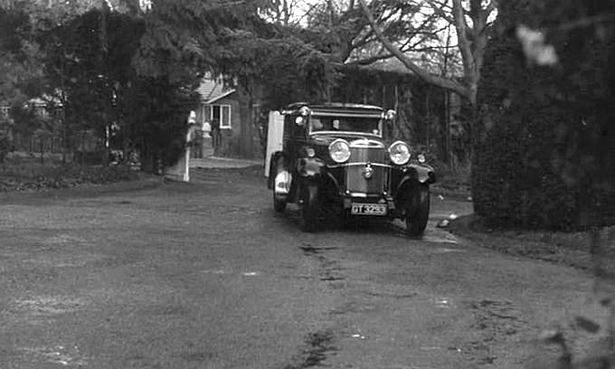 Sunbeam 25 hp Enclosed Limousine