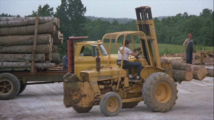 International Harvester 5614