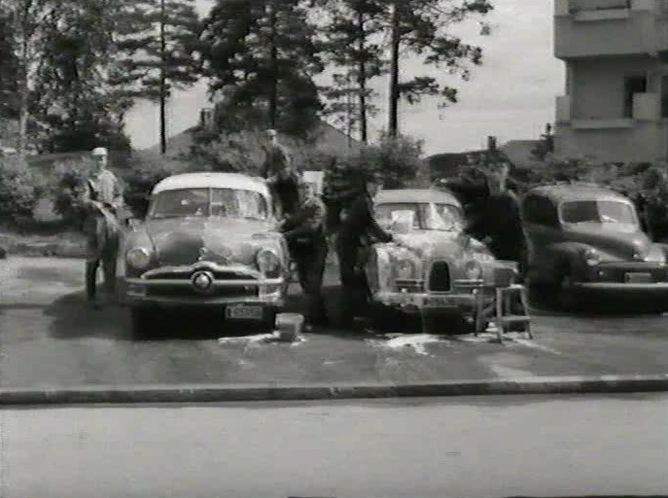 SAAB 93