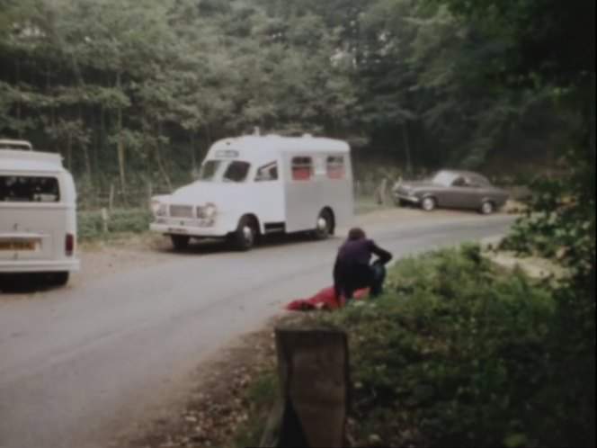 Bedford J1 Ambulance