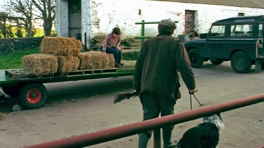 Land-Rover 88'' Series III Station Wagon