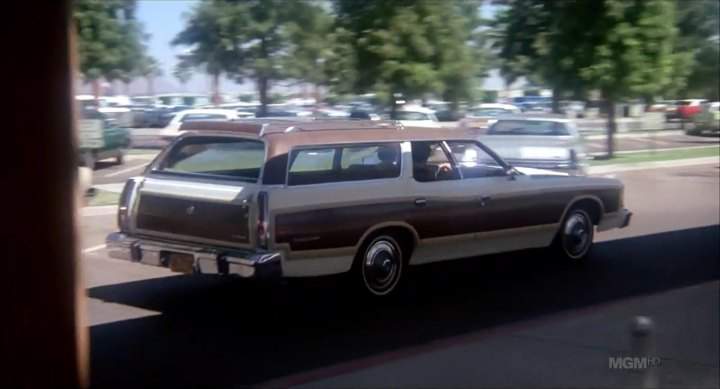 Ford LTD Country Squire