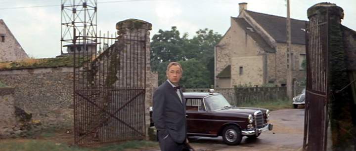 Mercedes-Benz 200 D