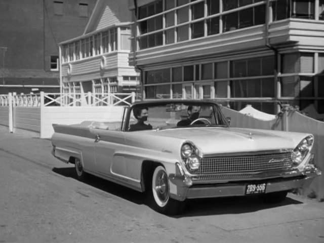Lincoln Continental Mark IV