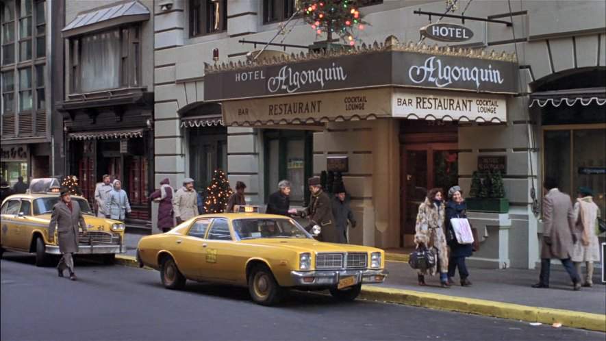 Dodge Monaco