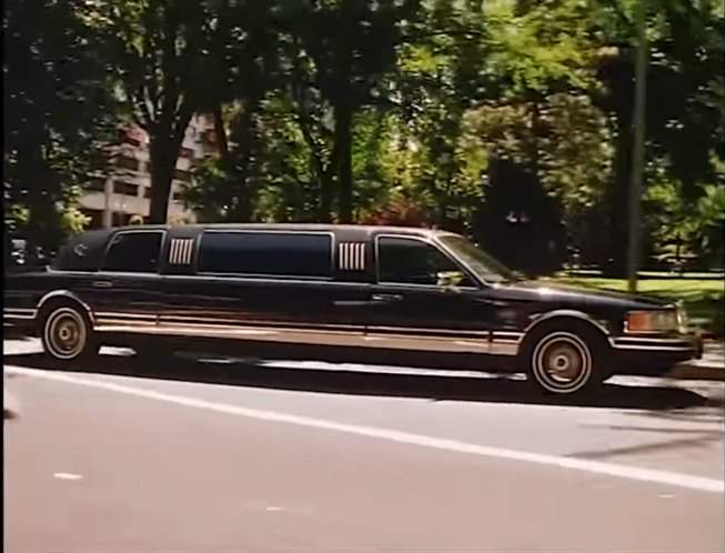Lincoln Town Car Stretched Limousine