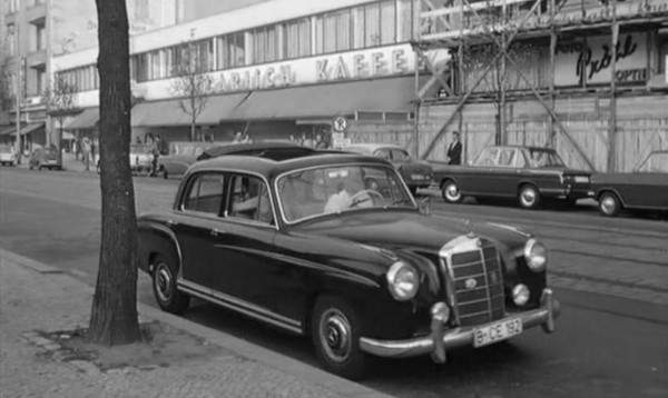 Mercedes-Benz 220 S