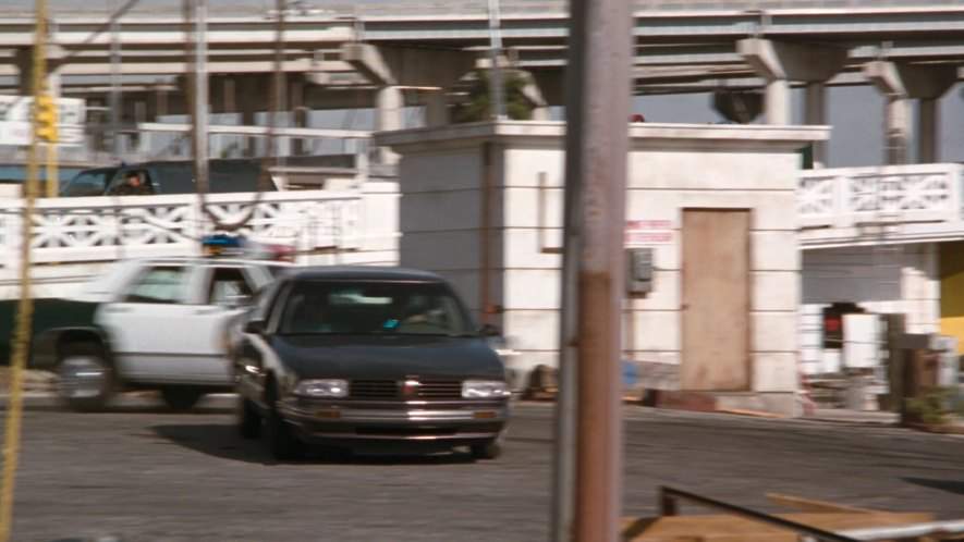 Oldsmobile Ninety-Eight Touring Sedan
