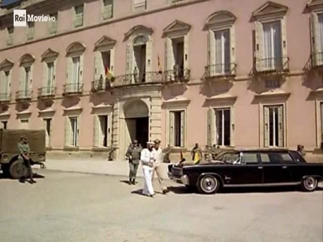 Imperial Crown Limousine Barreiros