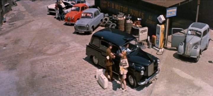 Austin FX4