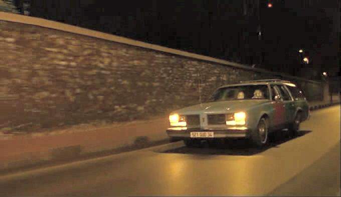 Oldsmobile Custom Cruiser