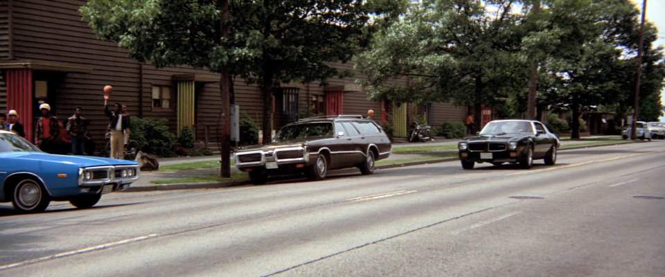 Plymouth Fury Sport Suburban