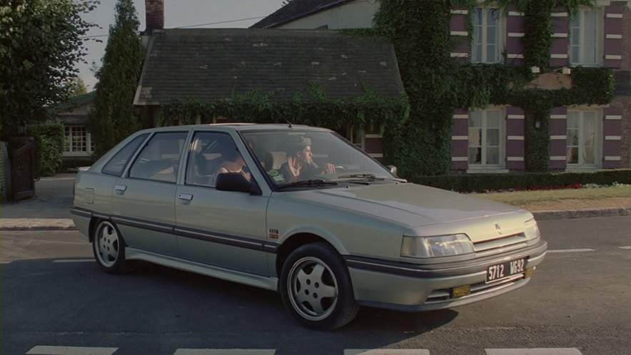 Renault 21