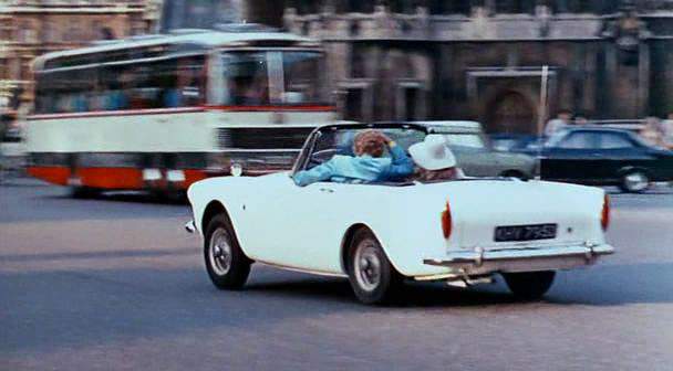 Bedford VAL 70