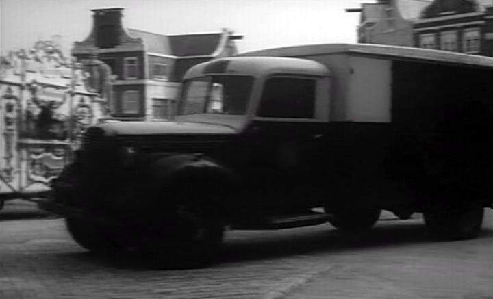 Ford V8 1½-Ton
