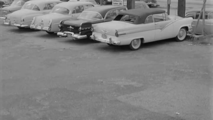Ford Fairlane Sunliner