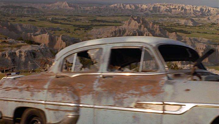Pontiac Chieftain De Luxe