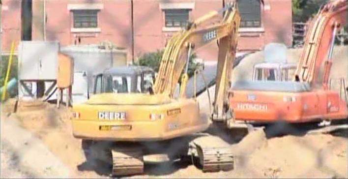 Deere 200C LC