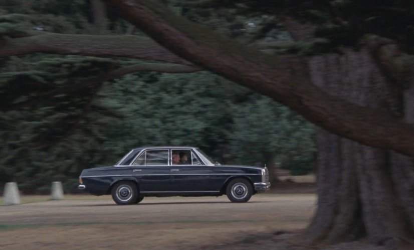 Mercedes-Benz 250