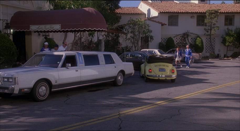 Lincoln Town Car Stretched Limousine