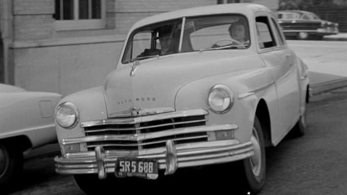 Plymouth De Luxe