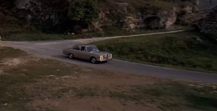 Mercedes-Benz 